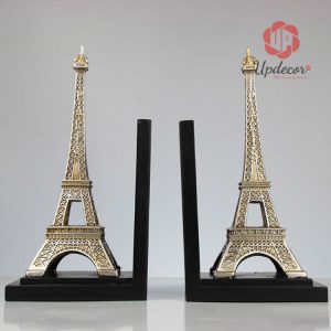 Phần chặn sách tháp Eiffel được thiết kế đơn giản được phối hợp với màu đen sang trọng