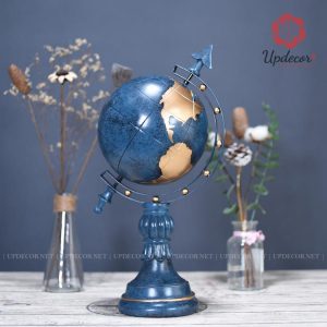 Quả địa cầu màu xanh cổ vịt chính là sản phẩm bán chạy nhất trong 4 mầu
