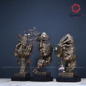 Bộ tượng tam không là 3 không: không nhìn điều sai, không nói điều trái, không nghe điều xấu