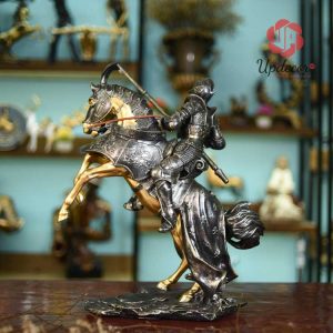 ngựa là một loài vật bền bỉ, trung thành và dũng mãnh