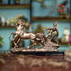 Tượng chiến binh La Mã chính là Đồ decor bàn làm việc