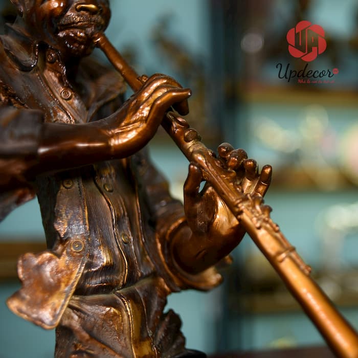 Tượng Nghệ Sĩ Thổi Kèn Clarinet mã UP98 Tượng nghệ sĩ thổi kèn CLARINET Trang Trí