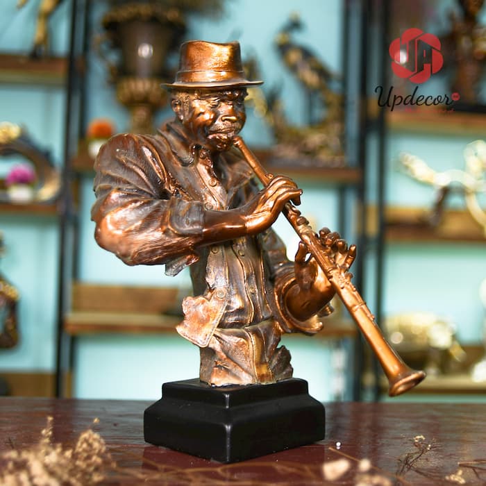 Tượng Nghệ Sĩ Thổi Kèn Clarinet mã UP98 Tượng nghệ sĩ thổi kèn CLARINET trang trí