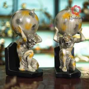 Kệ chặn sách với hình ảnh cơ bắp của thần atlas