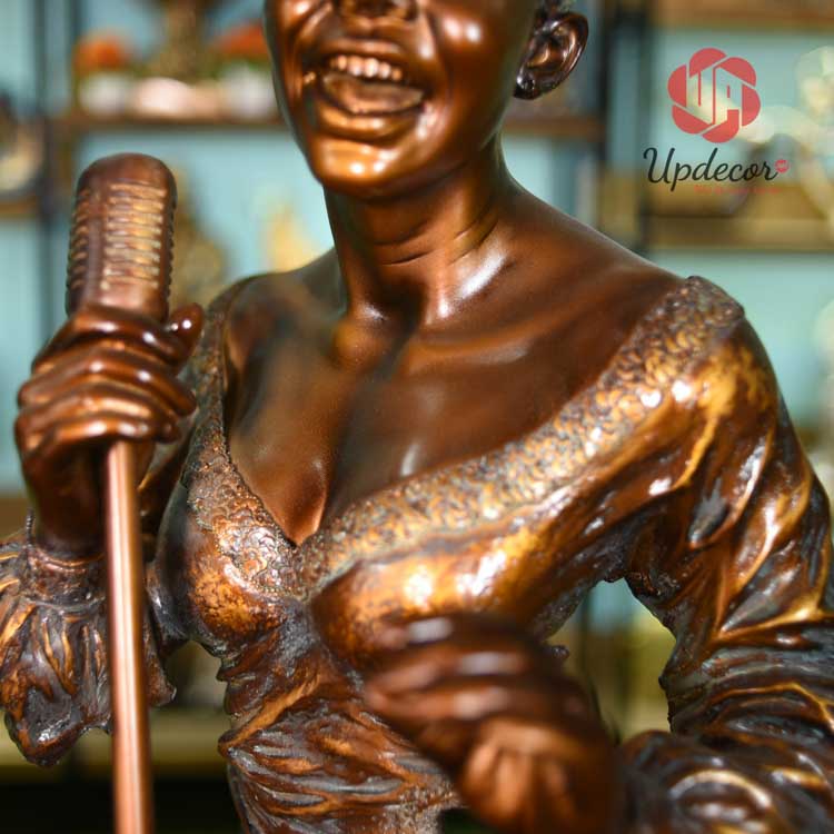 Tượng Trang Trí Nữ Ca Sĩ Solo mã UP100 Hình ảnh chi tiết của sản phẩm mã UP100