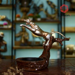 Gạt Tàn Thuốc Độc và Đẹp Báo Đốm