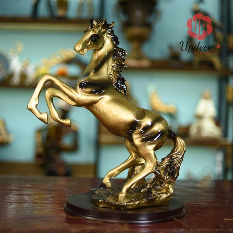 tượng ngựa phong thủy, đồ trang trí kệ tivi phòng khách, vật phẩm quà lưu niệm trang trí bàn làm việc