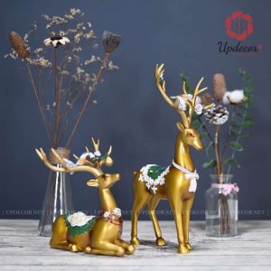 Tượng hươu trang trí mang tài lộc và không khí vui như tết đến các thành viên trong gia đình