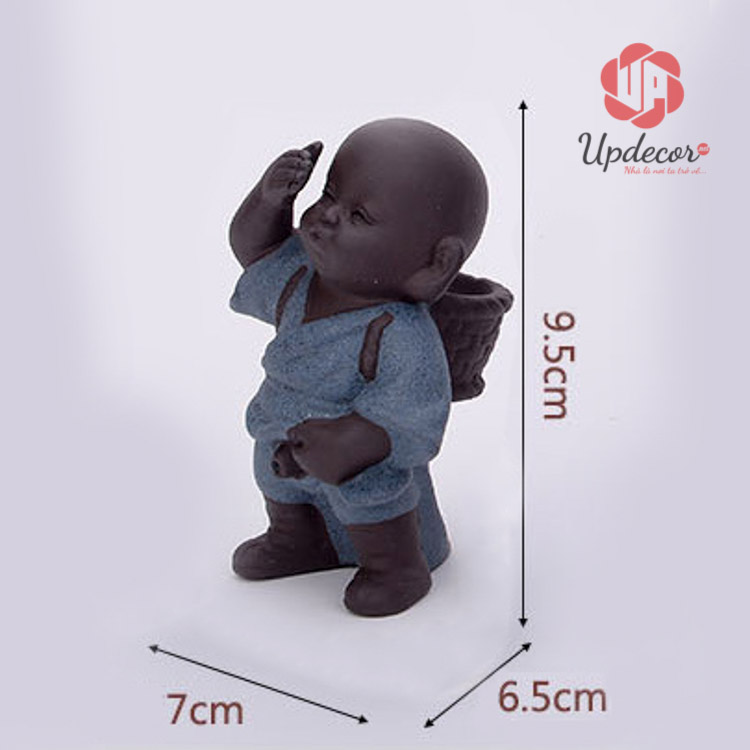 Tượng Em Bé Đứng Tiểu Trang Trí UP112 Giá bán tượng em bé đứng tè cao 9,5 Cm là 160k