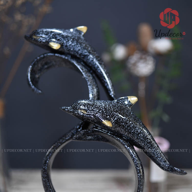 Tượng Cá Heo Trang Trí Kệ Sách Mã UP118 Hình ảnh hai chú cá heo cùng vượt qua những ngọn sóng của biển cả