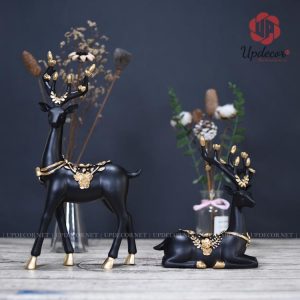 Một tượng dáng nằm có kích thước: Cao 22 x 19 x 12 Cm. Một tượng dáng đứng có kích thước: Cao 36 x 19 x 13 Cm
