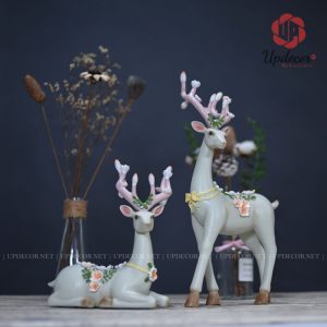 Một tượng dáng nằm có kích thước: Cao 22 x 19 x 12 Cm. Một tượng dáng đứng có kích thước: Cao 36 x 19 x 13 Cm