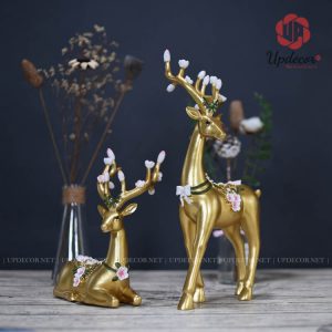 Cặp tượng hươu trang trí với ý nghĩa mang lại nhiều tài lộc và may mắn đến cho gia chủ