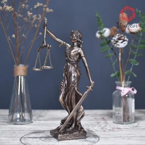 Tượng nữ thần công lý cao 31 Cm rất dễ thương
