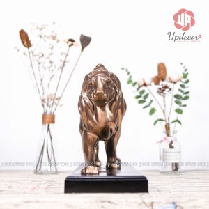 Hình ảnh chụp chính diện tượng sư tử cho thấy thần thái của ông vua đồng cỏ