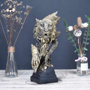 Tượng con hổ màu đồng thể hiện sức mạnh và uy quyền