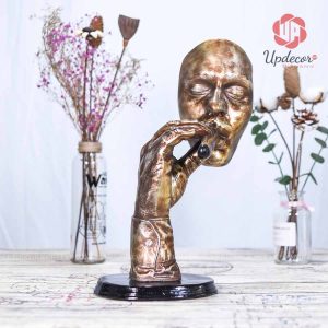 Đây chắc chắn là một món đồ decor trên bàn làm việc rất sang trọng và ấn tượng