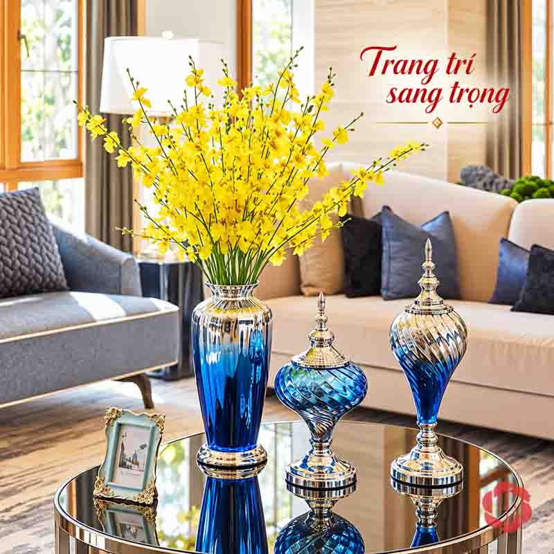 Bộ Lọ Hoa Thủy Tinh Xanh Bạc Tân Cổ Điển UPT09 Bộ ba lọ thủy tinh xanh bạc phối hoa vàng trang trí phòng khách