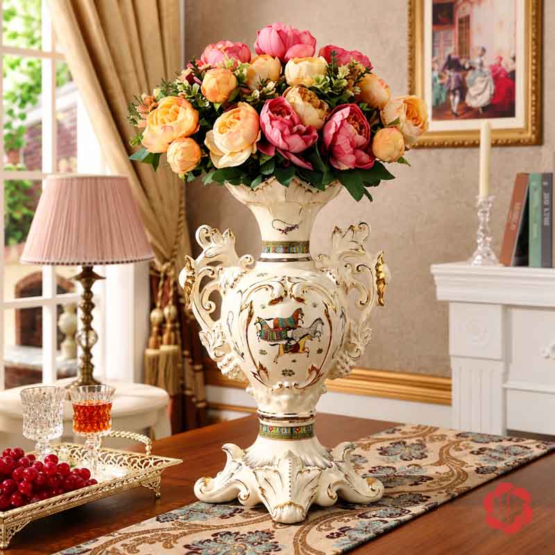 Bình Hoa Tân Cổ Điển Hai Quai Họa Tiết Ngựa UP071 Bình hoa gốm sứ hai quai cắm bó hoa hồng và trưng bày trong phòng khách