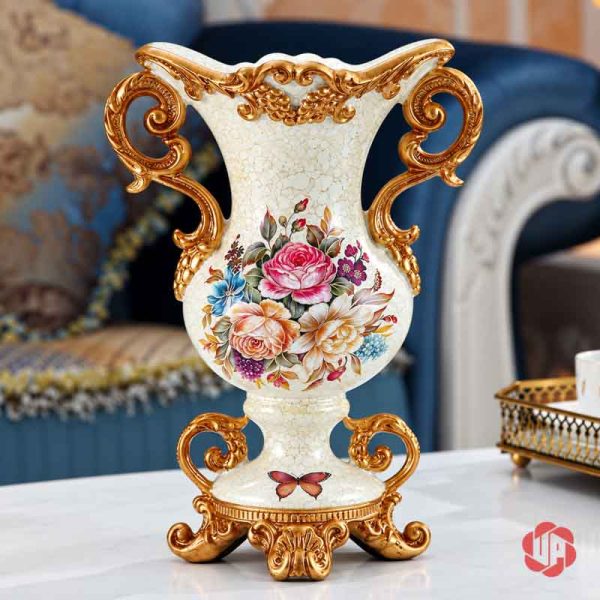 Bình hoa trang trí tân cổ điển BG048 màu trắng kem, hai quai vàng và họa tiết hoa hồng.