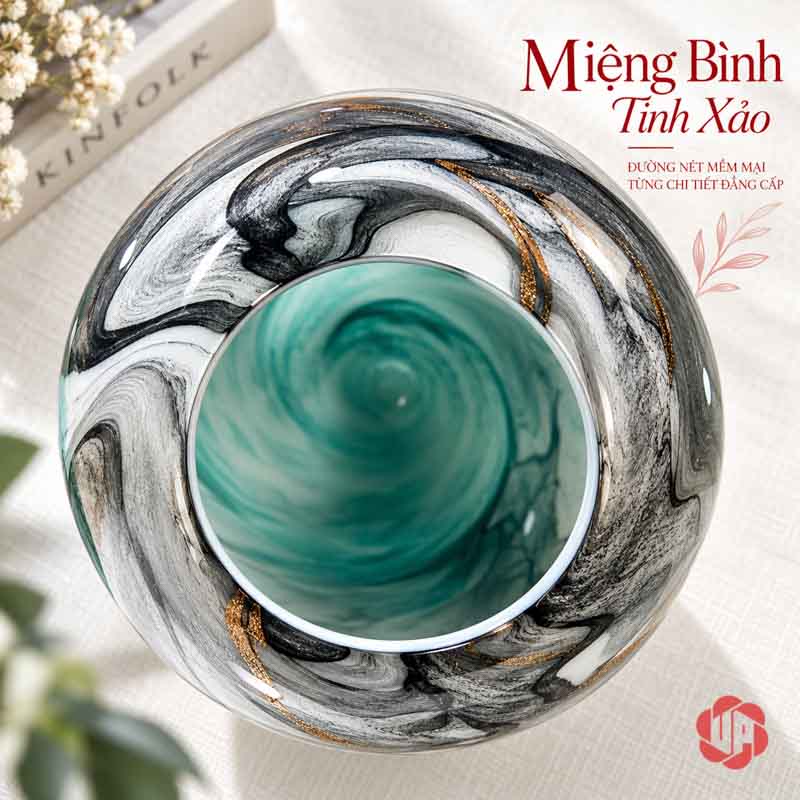 Bình Hoa Thủy Tinh Vân Đá Xanh Ngọc Cao Cấp UPT18 Góc chụp từ trên xuống miệng bình thủy tinh vân đá với lòng xanh ngọc
