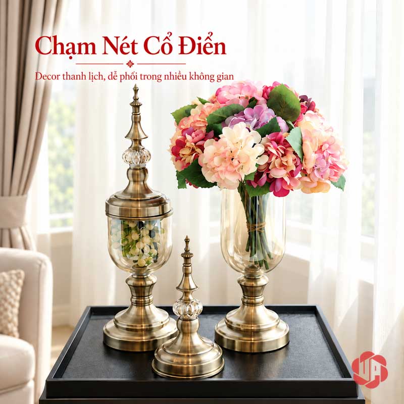 Bộ Lọ Hoa Thủy Tinh Tân Cổ Điển Trang Trí Phòng Khách UP002 Bình thủy tinh cắm hoa hồng cạnh cửa sổ trong không gian sáng