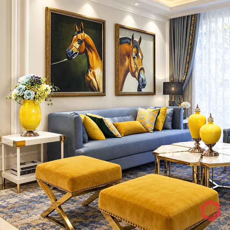 Bộ Lọ Hoa Tân Cổ Điển Màu Vàng Sang Trọng UP054B Bộ lọ hoa sứ vàng trang trí phòng khách cùng sofa màu trung tính