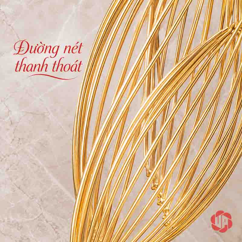 Tượng Decor Đôi Cá Trắng Vàng Và Ngọn Lửa UPS034 Cận cảnh những thanh vàng uốn cong của ngọn lửa