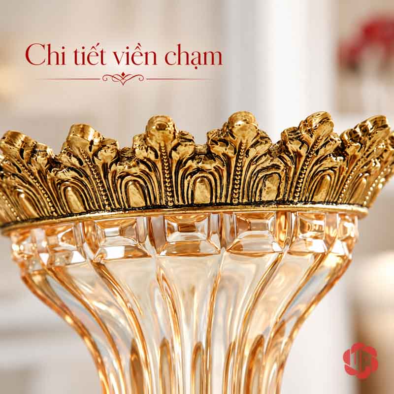 Lọ Hoa Thủy Tinh Tân Cổ Điển Viền Vàng UPT13 chi tiết đường viền trang trí của lọ hoa thủy tinh tân cổ điển UPT13