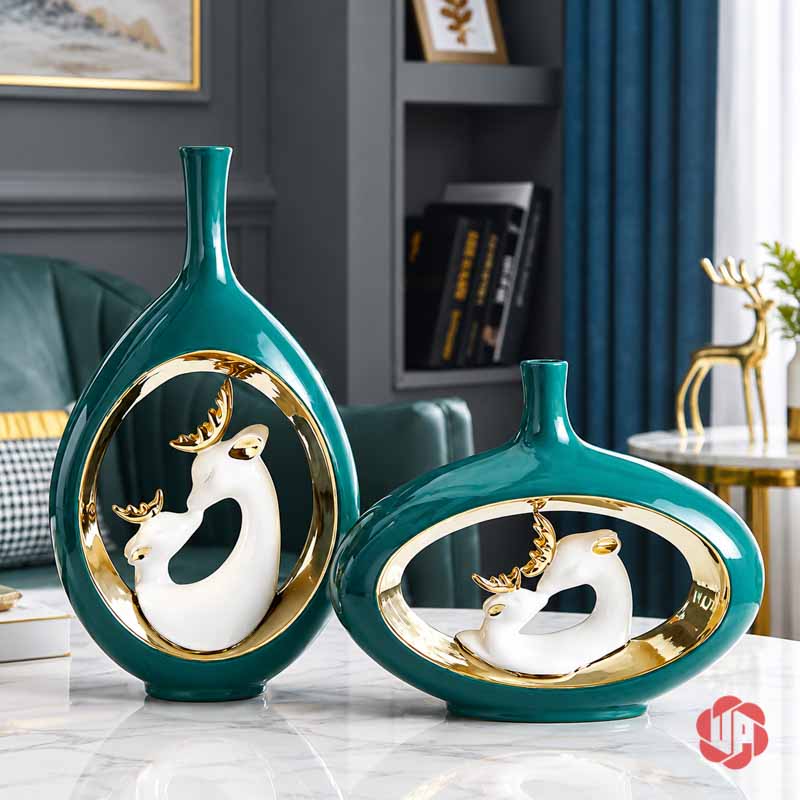 Cặp Bình Hoa Gốm Sứ Gia Đình Hươu Xanh Ngọc Cao Cấp UP068 Cặp bình gốm sứ hình gia đình hươu trang trí phòng khách nền xanh đậm