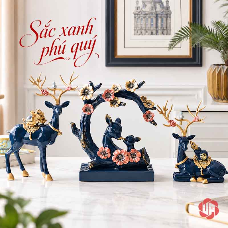 Cặp Hươu Trang Trí Và Gia Đình Hươu Tài Lộc UPV068 Gia đình hươu màu xanh dương trên mặt bàn sáng