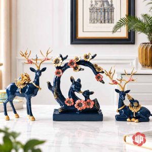 Bộ tượng gia đình hươu màu xanh dương gồm ba món