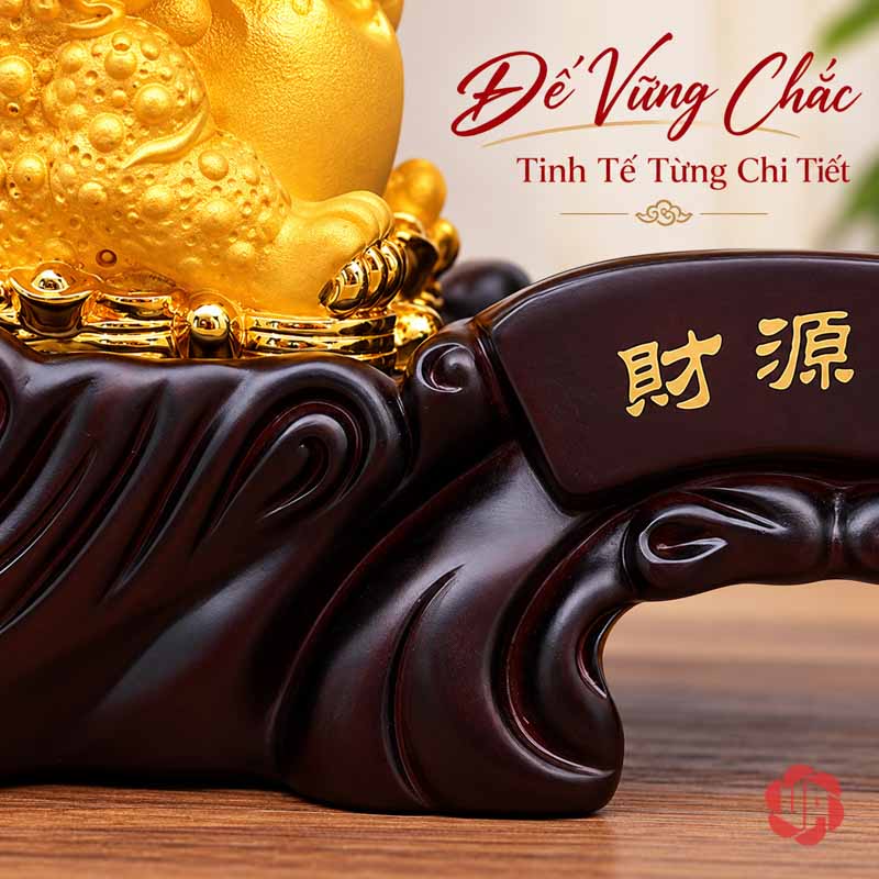 Cây Tiền Vàng Phong Thủy, Mẫu Tỳ Hưu Hoặc Thiềm Thừ UPV001-B Cận chân chậu cây tiền vàng và phần đế màu trầm có đường cuộn