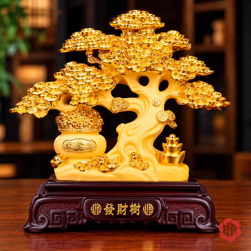 Vật Phẩm Phong Thủy Cây Tiền Vàng Tán Tầng UPV001-A Cây tiền vàng tán tầng trên mặt gỗ trước nền trầm