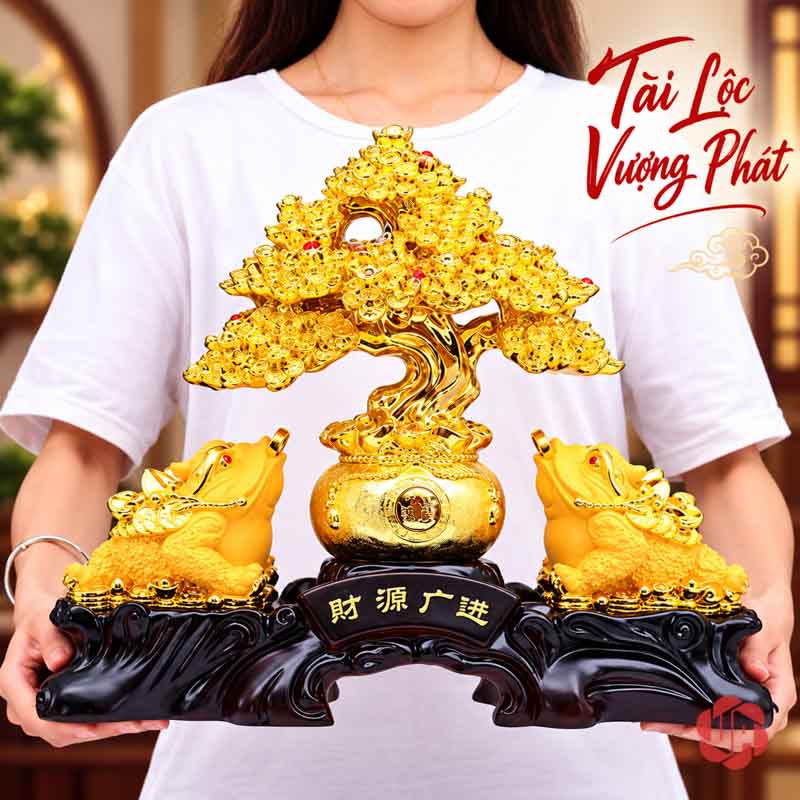 Cây Tiền Vàng Phong Thủy, Mẫu Tỳ Hưu Hoặc Thiềm Thừ UPV001-B Người cầm mẫu cây tiền vàng và đôi thiềm thừ trước thân