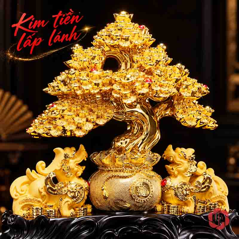 Cây Tiền Vàng Phong Thủy, Mẫu Tỳ Hưu Hoặc Thiềm Thừ UPV001-B Góc gần mẫu tỳ hưu, chậu tròn và thân cây uốn ánh vàng