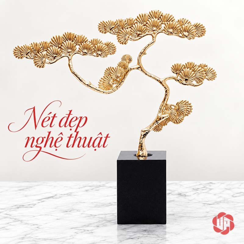 Cây Để Bàn Làm Việc Tùng Đồng Trên Đá UP067V Tùng vàng trên đế đá đen trong không gian sáng