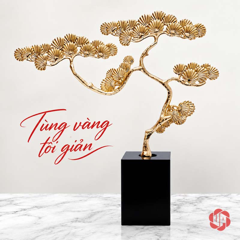 Cây Để Bàn Làm Việc Tùng Đồng Trên Đá UP067V Cây tùng vàng trên bàn vân đá trước tường trắng
