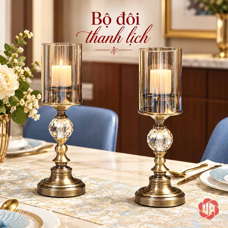 Chân Nến Pha Lê Thủy Tinh Phong Cách Tân Cổ Điển UP029 Chân nến pha lê thủy tinh bộ đôi trước ghế xanh