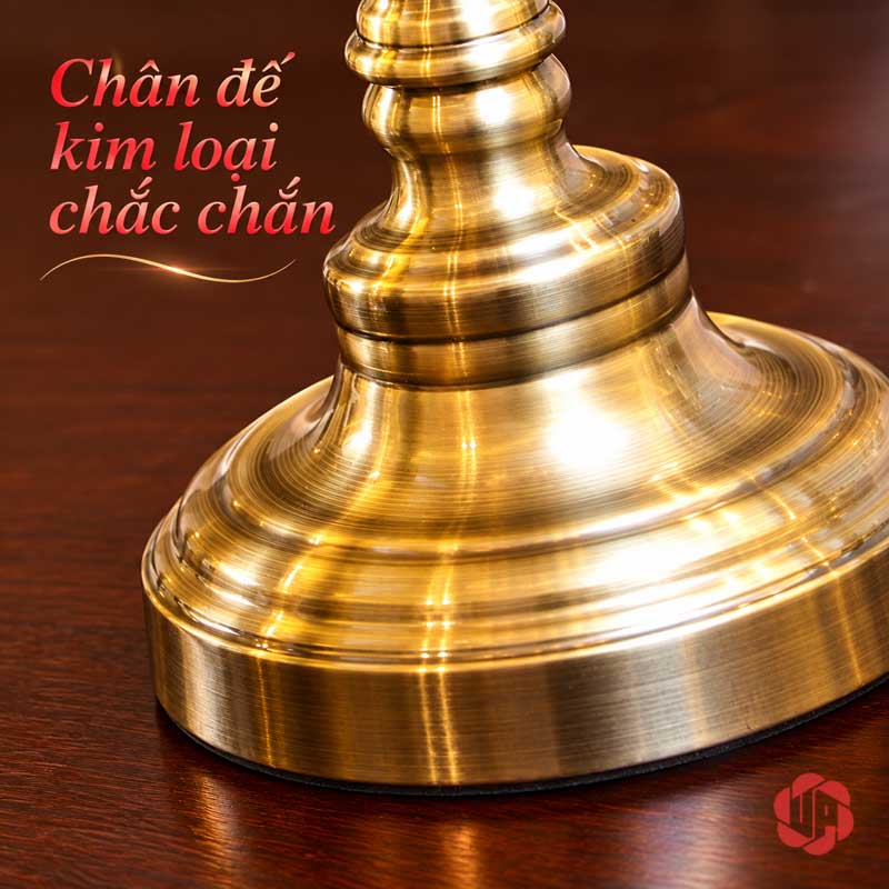 Chân Nến Pha Lê Thủy Tinh Phong Cách Tân Cổ Điển UP029 Chân nến pha lê thủy tinh cận cảnh đế tròn nhiều tầng