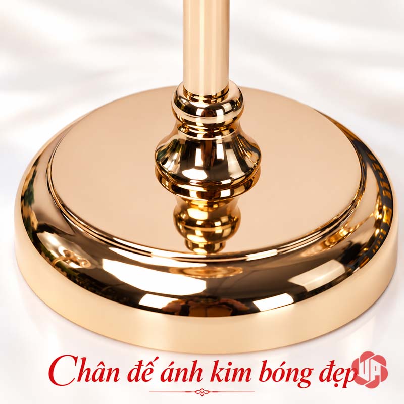 Bộ Chân Nến Trang Trí Để Bàn Ánh Vàng UP018 Chân nến trang trí cận cảnh đế tròn màu vàng bóng