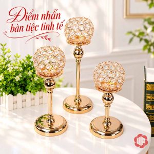 Chân nến trang trí để bàn tròn với ba chụp đính hạt