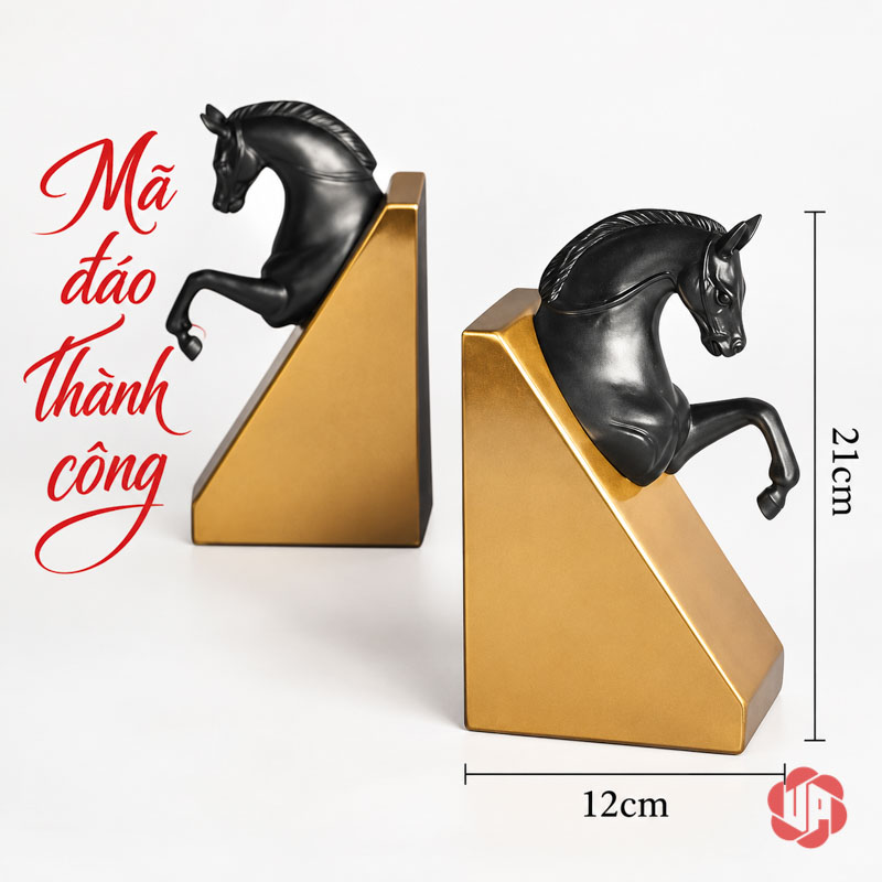Chặn Sách Decor Ngựa Mã Đáo Thành Công UP051 Chặn sách decor ngựa đen vàng nhìn tách đôi với số đo chiều cao