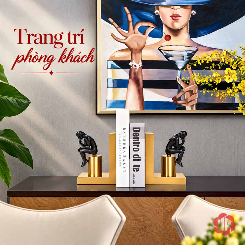 Chặn Sách Trang Trí Người Suy Tư Đen Vàng UP028 Chặn sách trang trí trên kệ phòng khách trước tranh màu