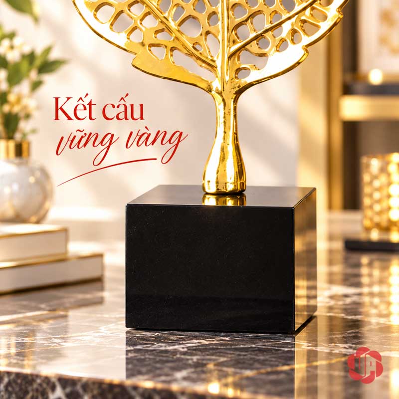 Bộ Lá Bồ Đề Decor Trang Trí Màu Vàng UP077V Decor trang trí lá bồ đề với cuống cong trên chân đế đen