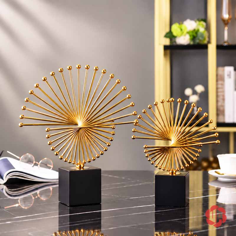 Decor Trang Trí Thời Gian Vàng Nghệ Thuật UPV009 Hai mẫu decor trang trí thời gian màu vàng trên đế đen