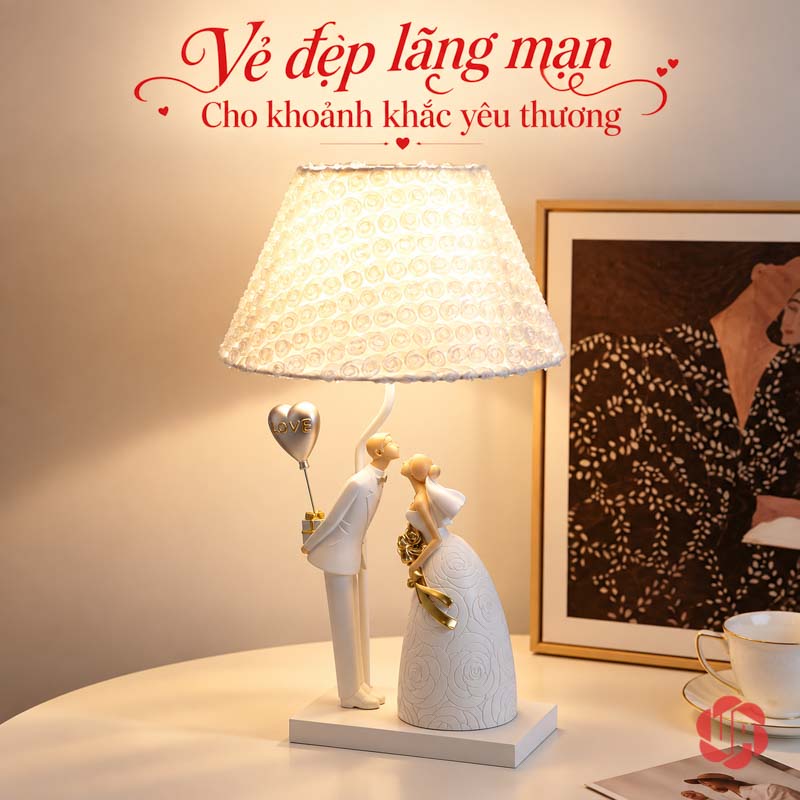 Đèn Ngủ Trang Trí Cô Dâu Chú Rể, Chao Hoa Hồng UPN033 Đèn mẫu bóng tim đặt trước tranh và kệ sách