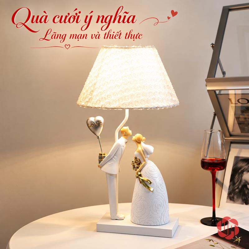 Đèn Ngủ Trang Trí Cô Dâu Chú Rể, Chao Hoa Hồng UPN033 Đèn cô dâu chú rể có bóng tim, sáng trên bàn cạnh ly
