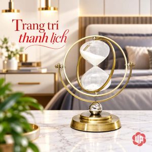 Đồng hồ cát đẹp bầu thủy tinh trong khung tròn trước sofa sáng