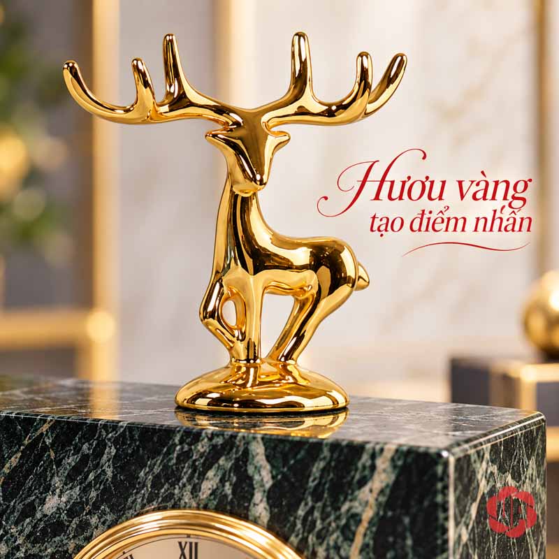 Đồng Hồ Để Bàn Cao Cấp, Hươu Vàng Đá Cẩm Thạch UPHB02 Cận tượng hươu ánh vàng trên đỉnh khối đá xanh